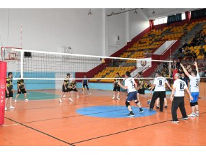 BAŞKANLIK VOLEYBOL TURNUVASI BAŞLADI