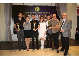 Vole Tenis ve Spor Kulübü  ÖDÜL VE GALA GECESİNDE BİR ARAYA GELDİ